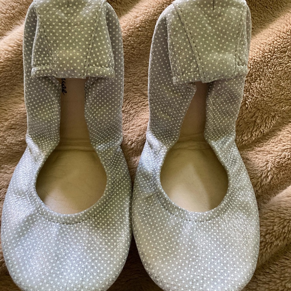 Storehouse Flats Grey Dot